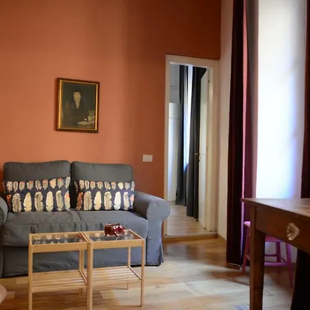 Bukowski's House Apartment